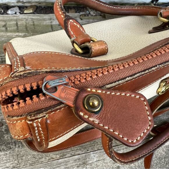 Vintage Dooney & Bourke All Weather Leather Top Handle Crossbody Convertible Bag - Picture 7 of 13